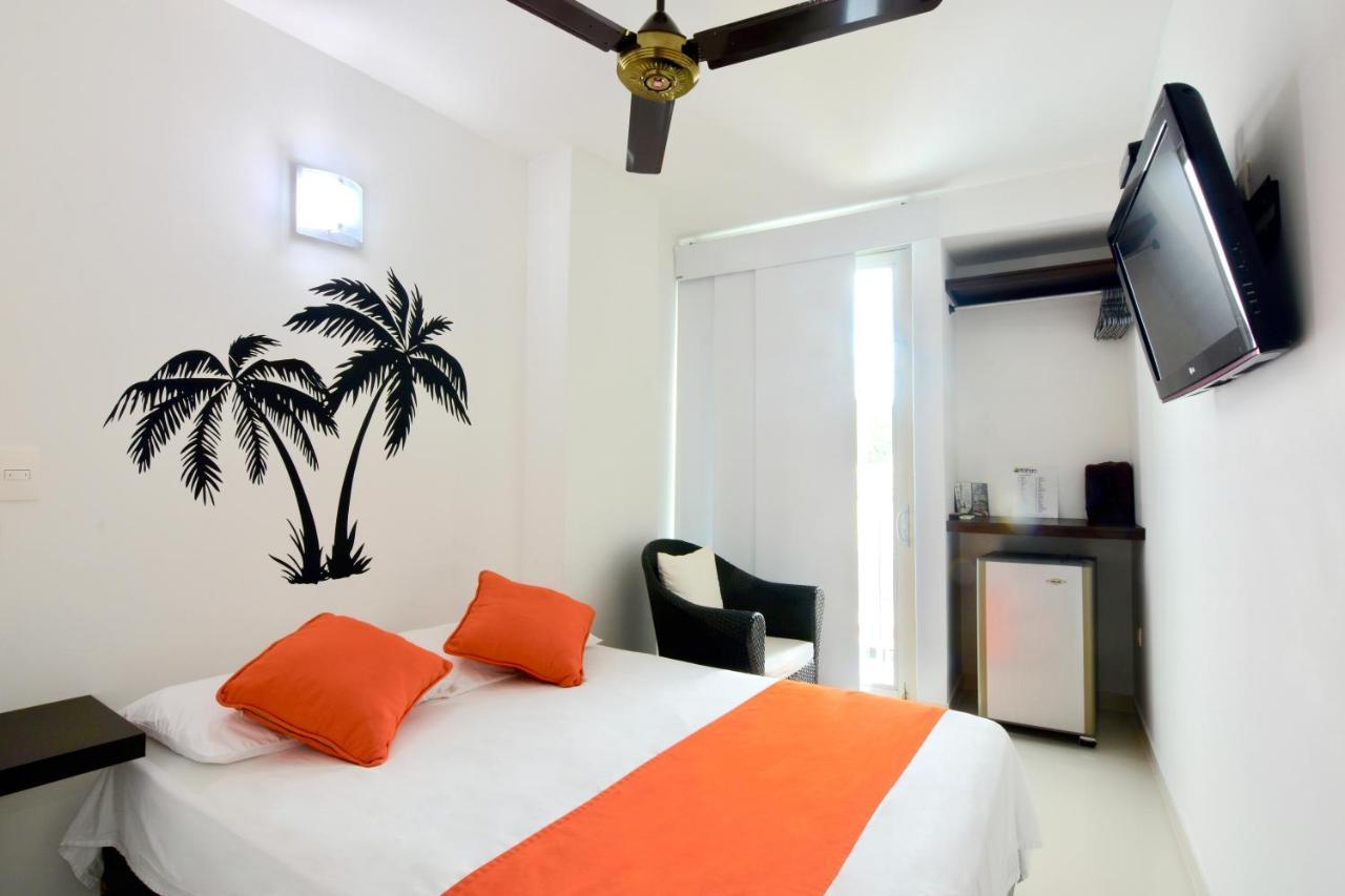 Hotel Florida ซินเซเลโฮ ภายนอก รูปภาพ