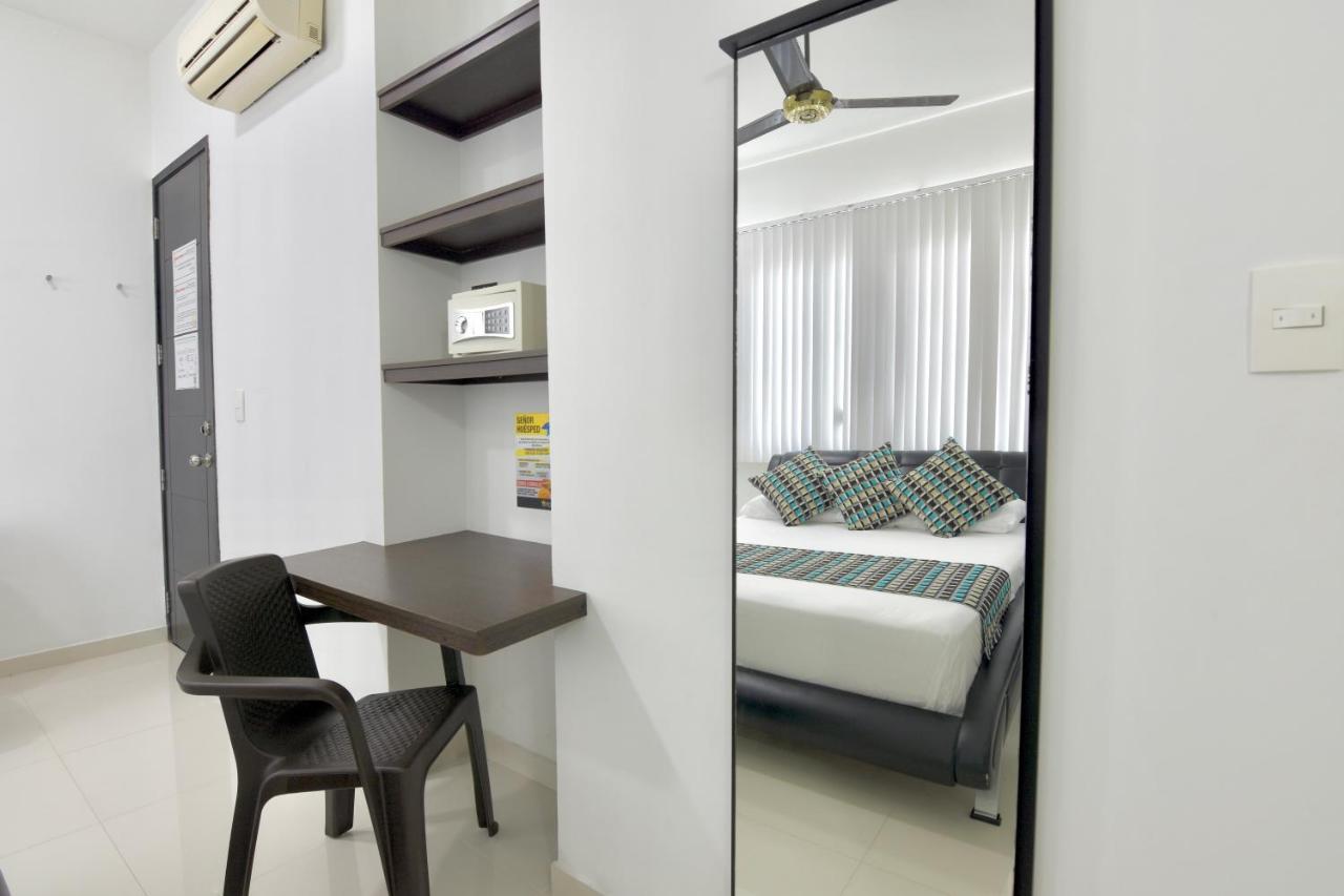 Hotel Florida ซินเซเลโฮ ภายนอก รูปภาพ
