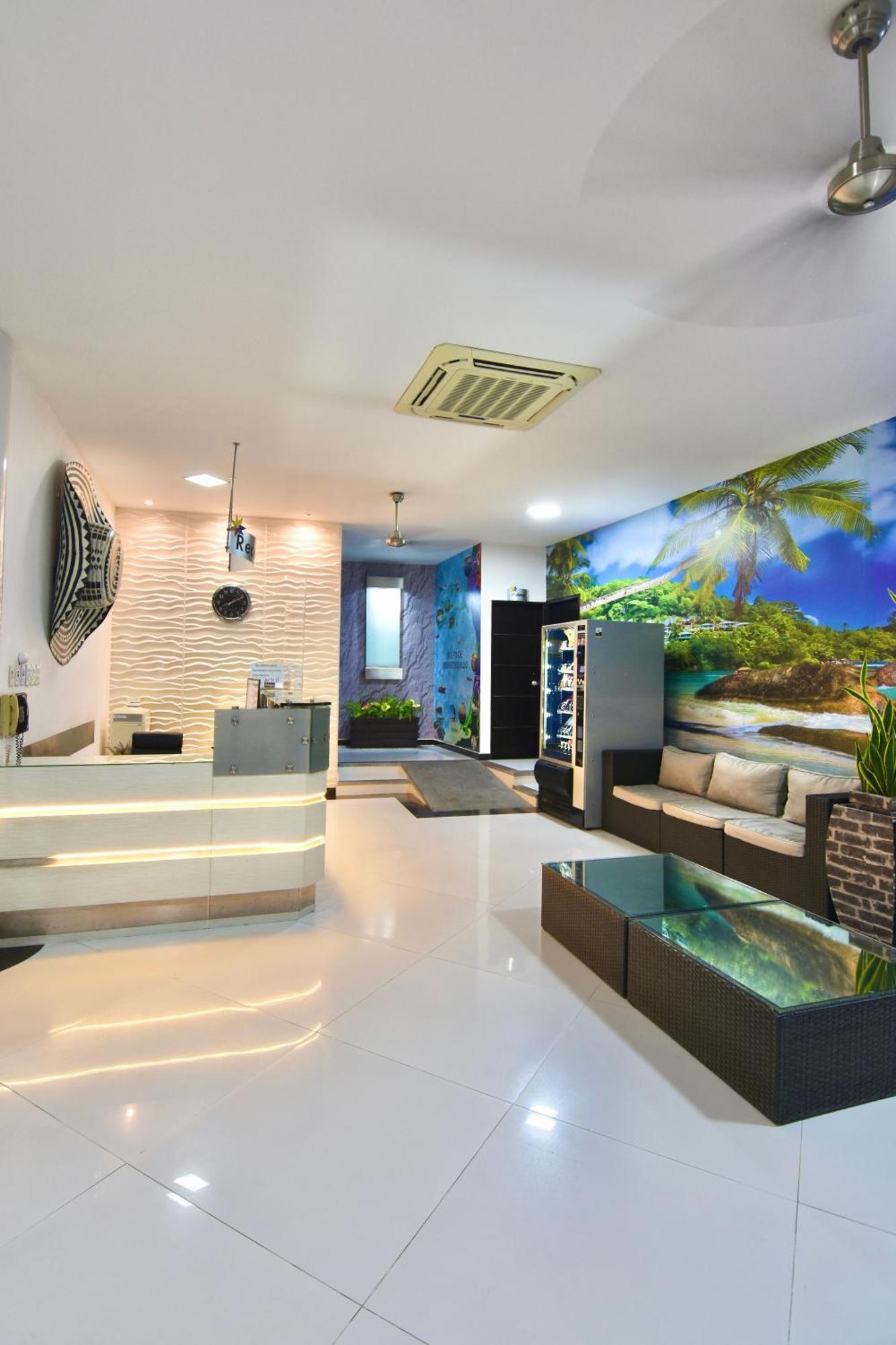 Hotel Florida ซินเซเลโฮ ภายนอก รูปภาพ