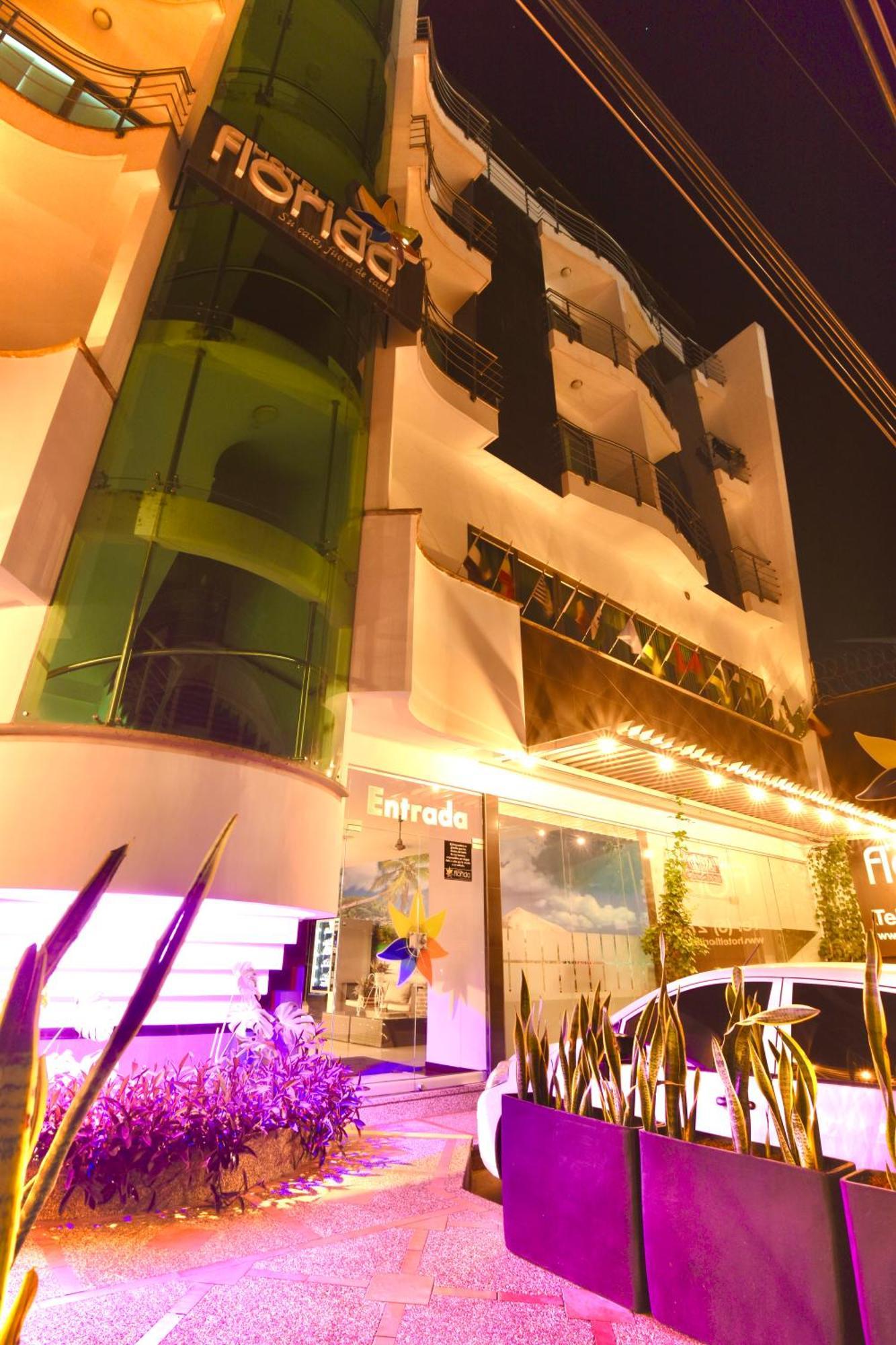 Hotel Florida ซินเซเลโฮ ภายนอก รูปภาพ