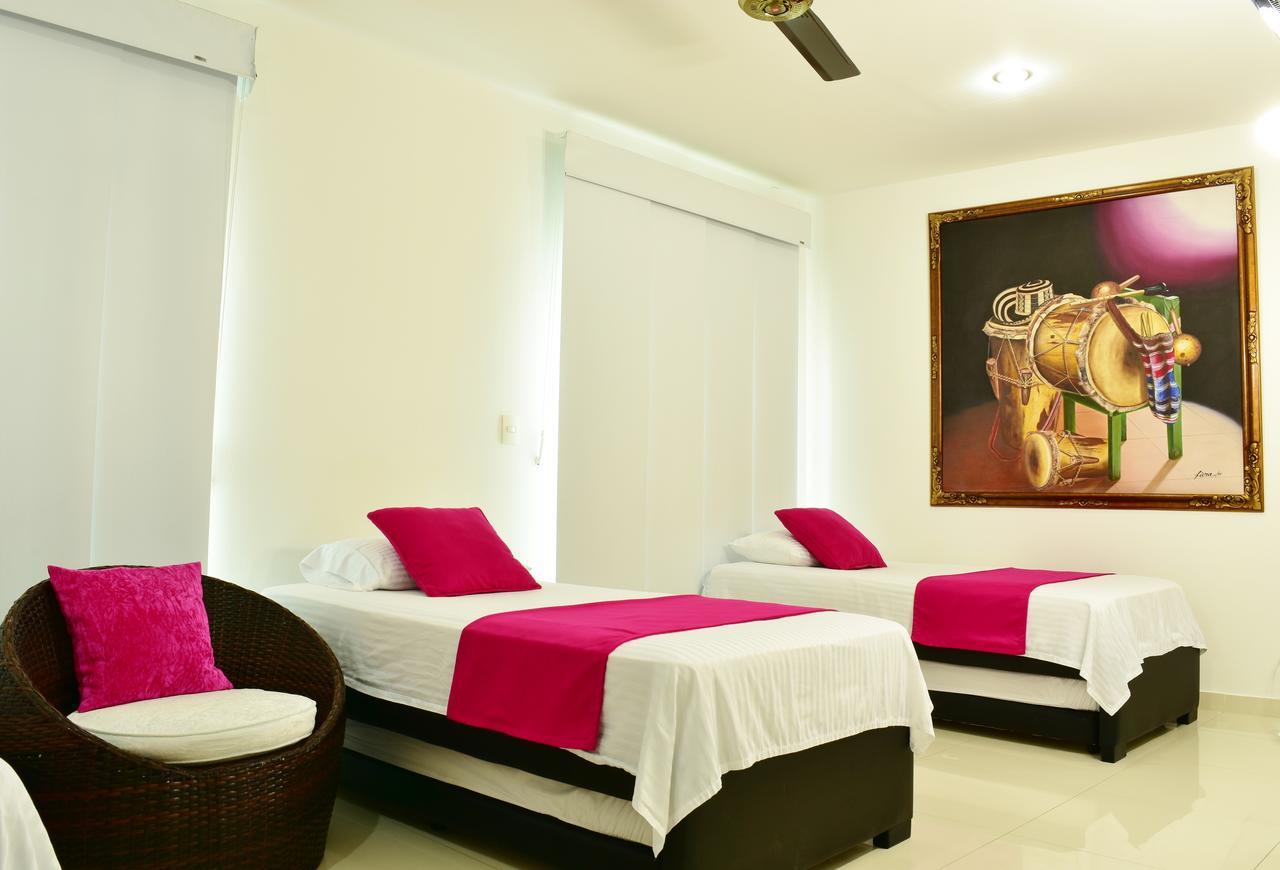 Hotel Florida ซินเซเลโฮ ภายนอก รูปภาพ