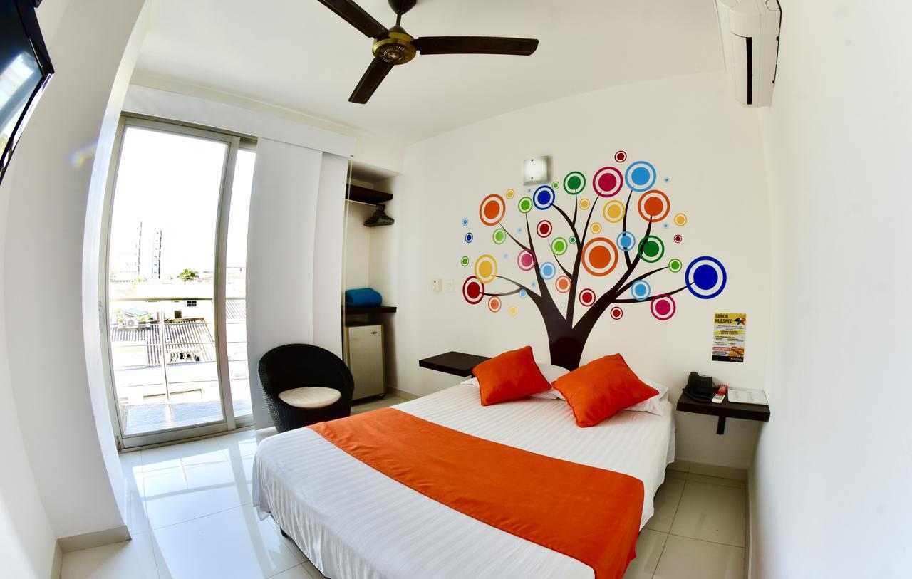 Hotel Florida ซินเซเลโฮ ภายนอก รูปภาพ