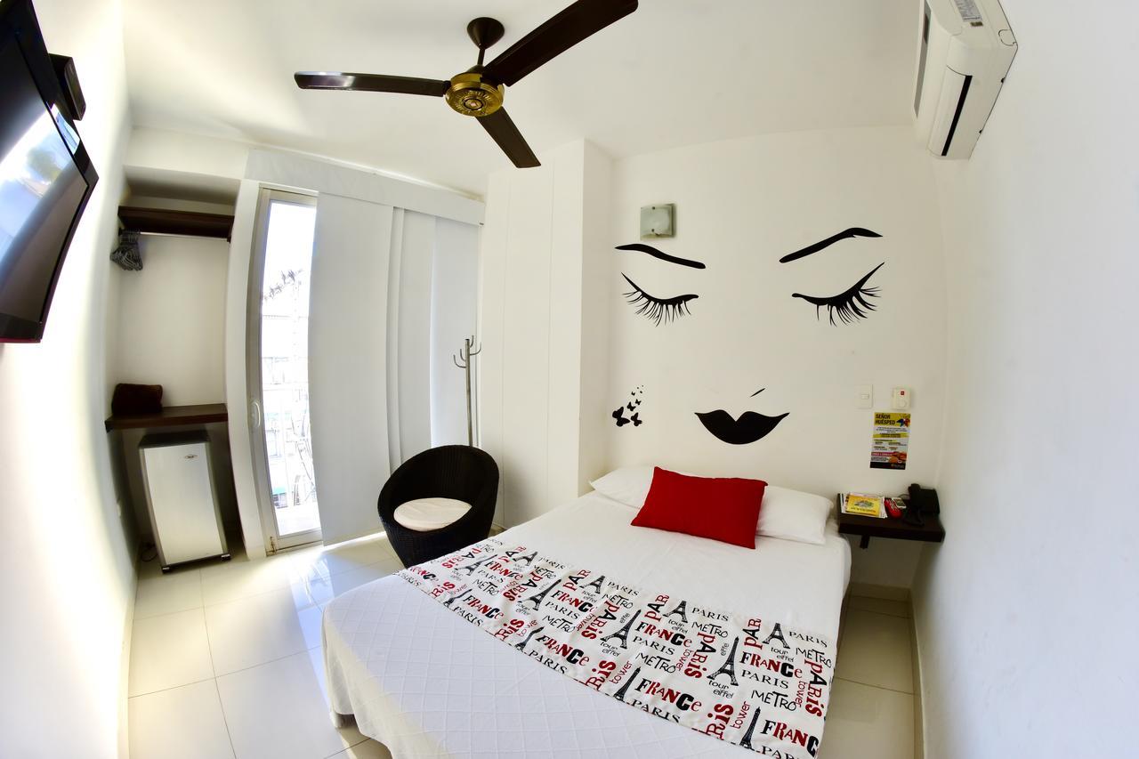 Hotel Florida ซินเซเลโฮ ภายนอก รูปภาพ